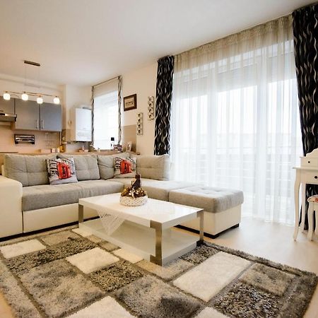 Beatrice Apartments Brasov Luaran gambar